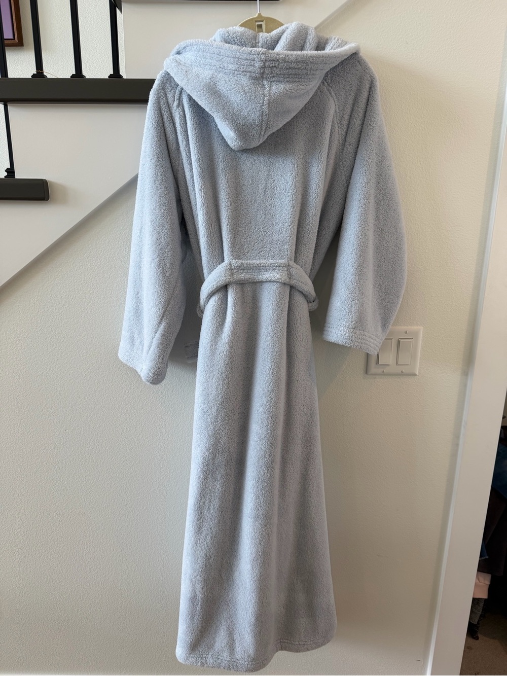 iRelax Plush Light Blue Hooded Bathrobe - Picture 5 of 5